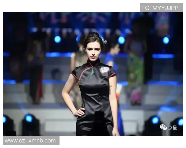 足球星女生闪耀赛场荣获大奖激励青春奋进展现巾帼力量