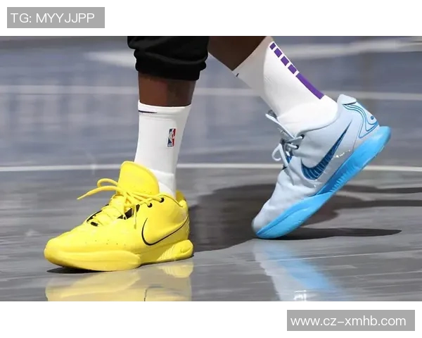 新赛季球星足球鞋上脚亮相 探索顶级球员选择背后的科技与风格